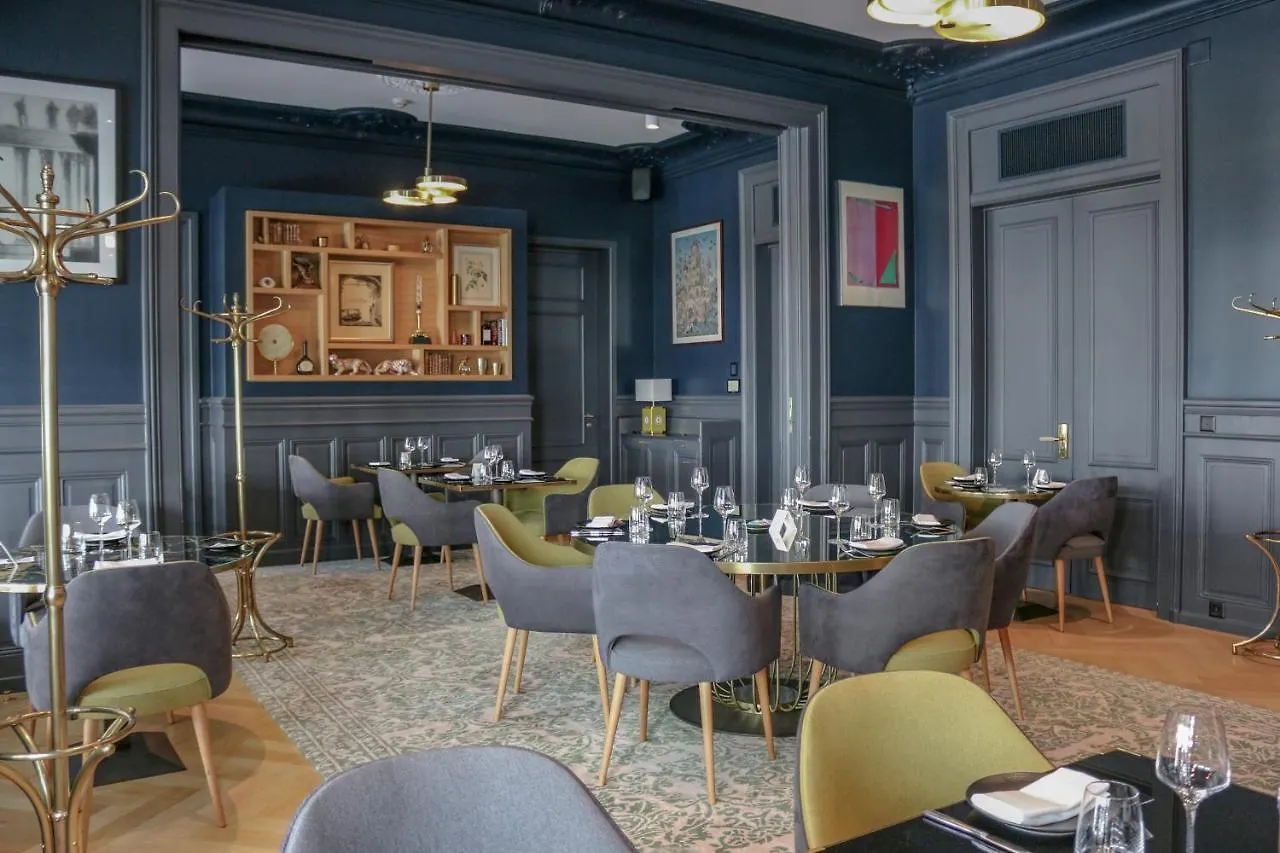 ****  Hotel Longemalle Ženeva Švýcarsko