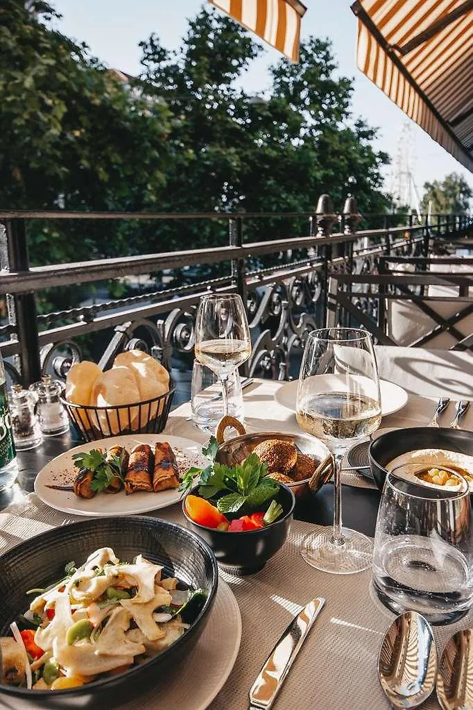 Hotel Longemalle Geneva 4*,  Switzerland